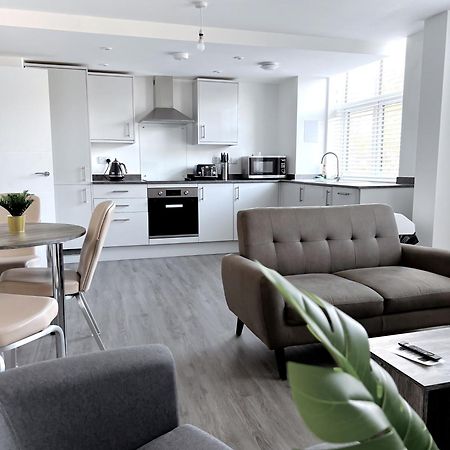 Ascot House Apartments Пітерборо Екстер'єр фото
