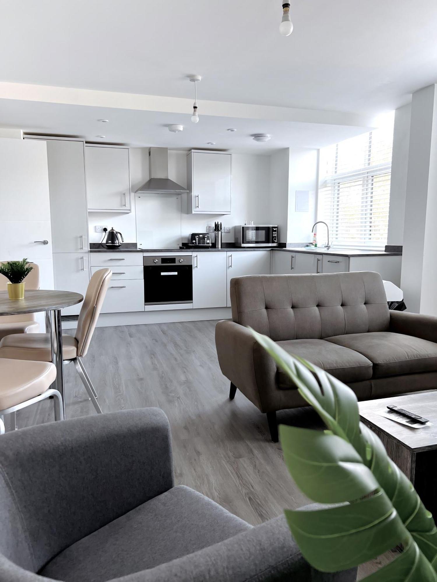 Ascot House Apartments Пітерборо Екстер'єр фото