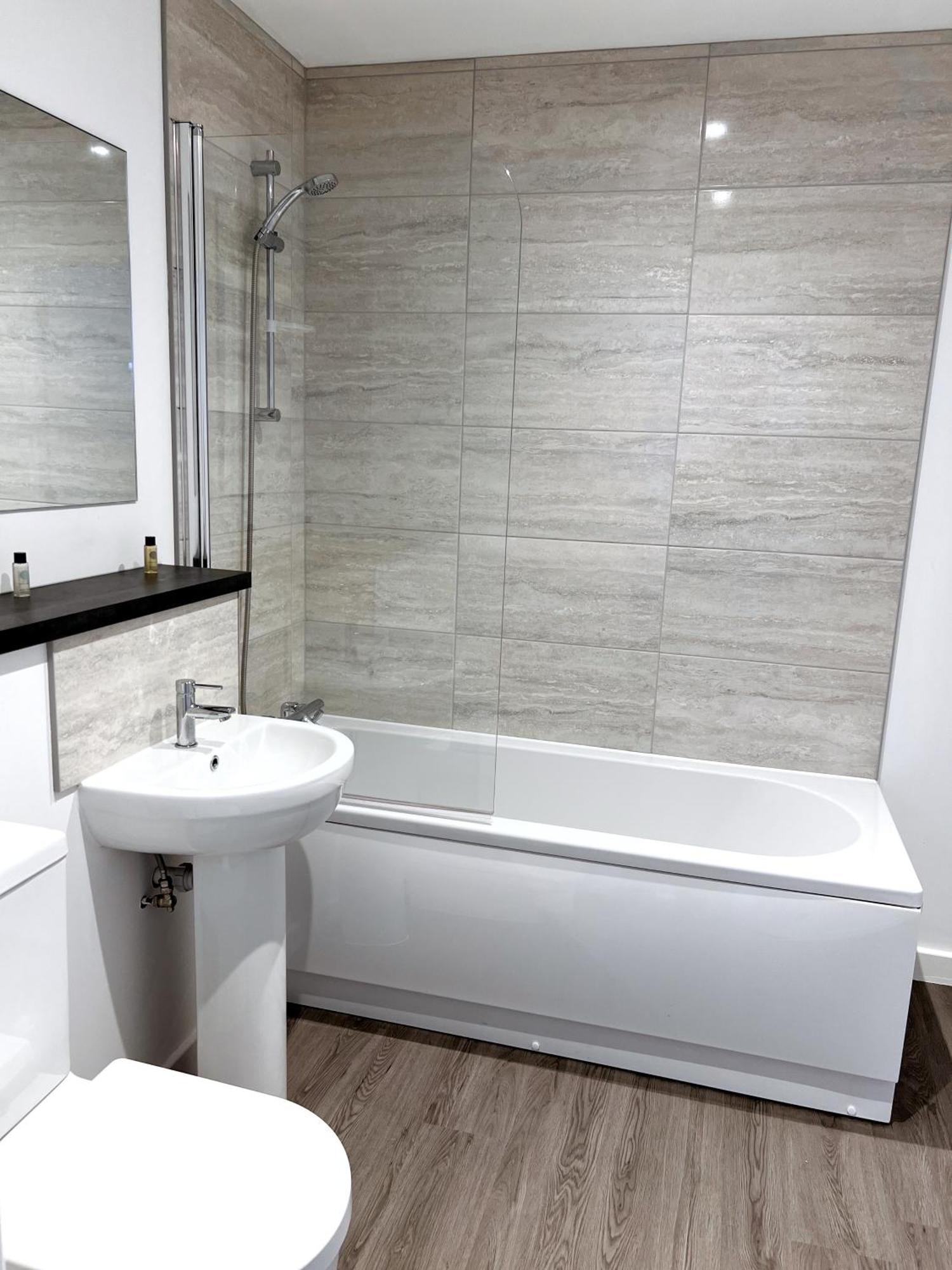 Ascot House Apartments Пітерборо Екстер'єр фото